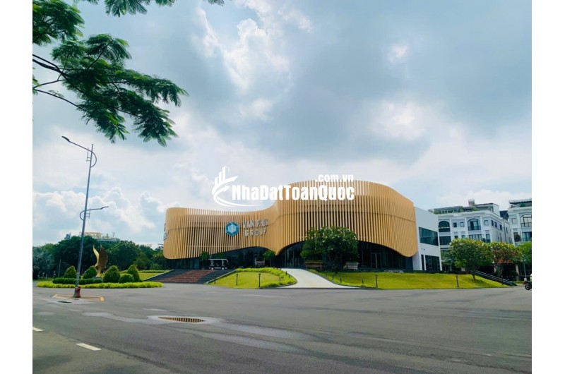 BÁN NHÀ MẶT TIỀN HẺM XE HƠI – 4 TẦNG – NGAY KĐT VẠN PHÚC – GIÁ CHỈ 7 TỶ NHỈNH